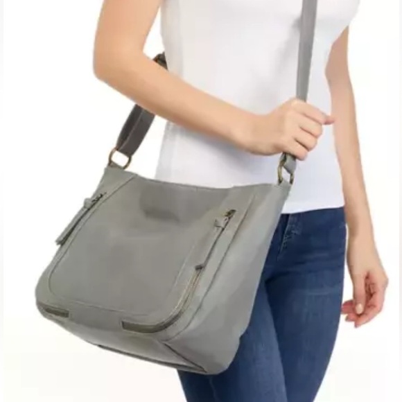 Bueno Goatskin PVC Gray Crossbody Handbag - Adjustable Shoulder Strap EUC - Picture 2 of 7